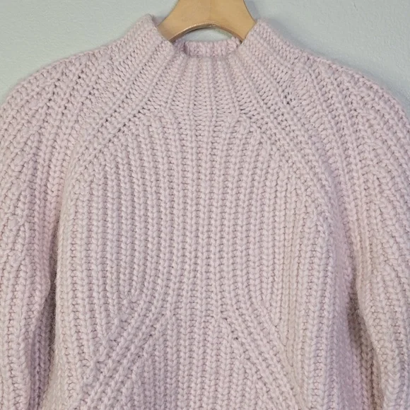 J. Crew Soft Pink Chunki Turtleneck  Sweater  Wool/ Alpaca Blend Size M. - Picture 2 of 7